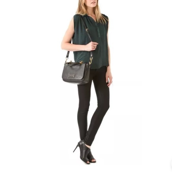 MARC JACOBS TOO HOT TO HANDLE SMALL TOP HANDLE BAG - Picture 2 of 8